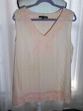 AVA CHRISTINE Sleeveless V-Neck Peach Blouse w/Lace Overlays 2XL